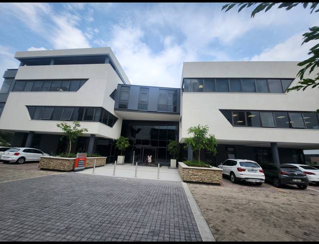 333M² OFFICE TO LET IN VORNA VALLEY